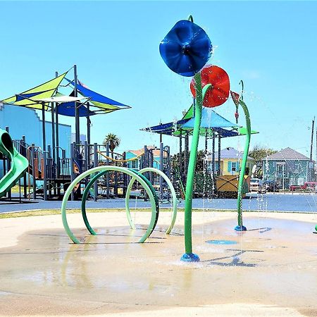Casaazul-2605A-Couples Retreat By Beach & Pleasure Pier 1 Block Away- 2Bed 2Bath- 7 Minutes To Cruise Terminal Galveston Exteriör bild