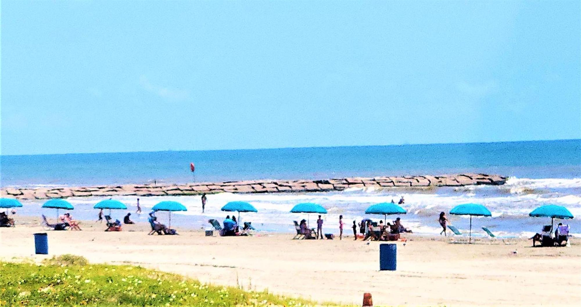 Casaazul-2605A-Couples Retreat By Beach & Pleasure Pier 1 Block Away- 2Bed 2Bath- 7 Minutes To Cruise Terminal Galveston Exteriör bild