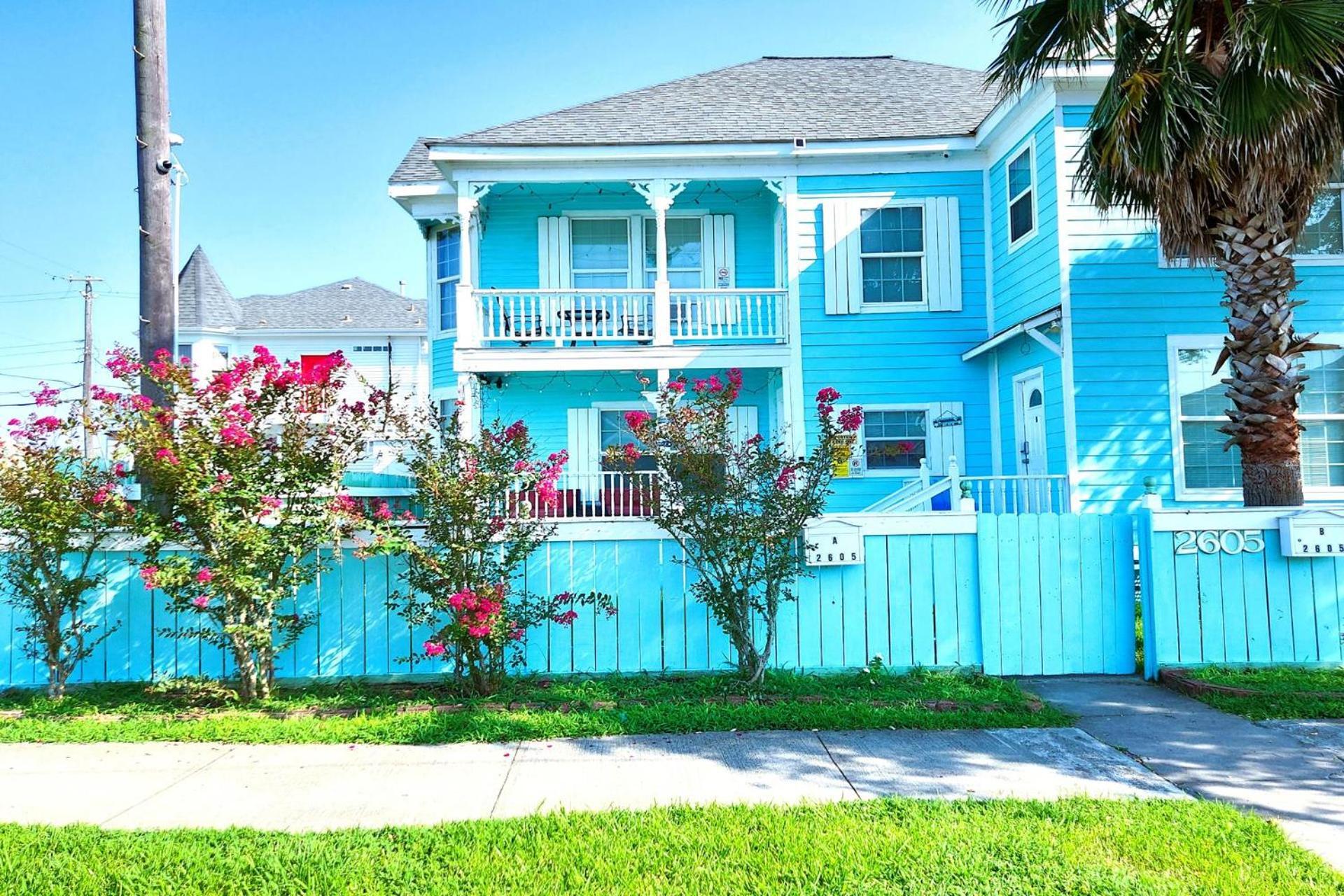Casaazul-2605A-Couples Retreat By Beach & Pleasure Pier 1 Block Away- 2Bed 2Bath- 7 Minutes To Cruise Terminal Galveston Exteriör bild